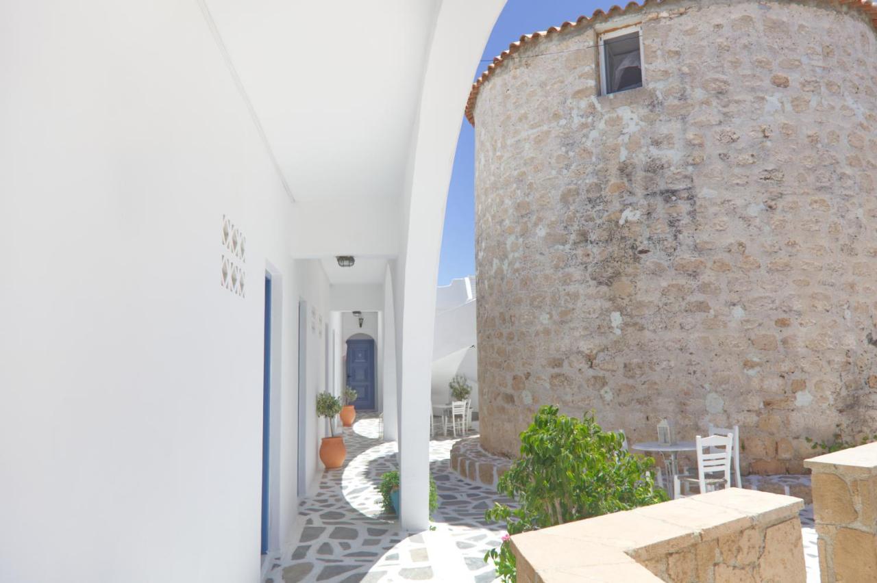 The Milos Megalochori  Exterior photo