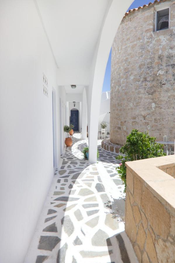 The Milos Megalochori  Exterior photo