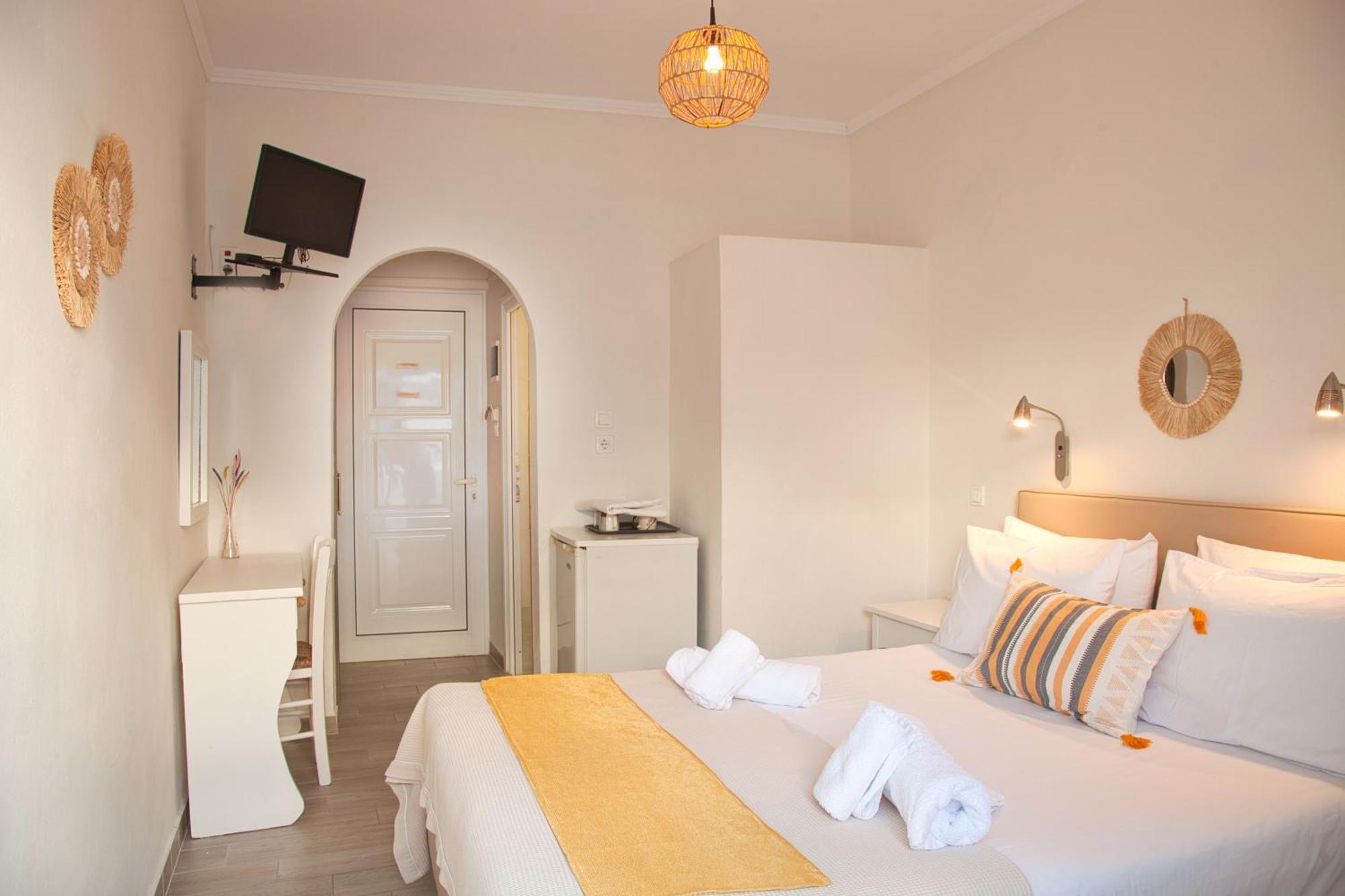 The Milos Megalochori  Room photo